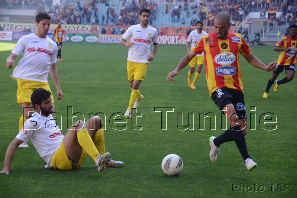 Ballon De Football Stade Champ Score But Dans La Porte Net Sport